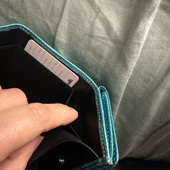 Compact Wallet - Picture 13 of 14